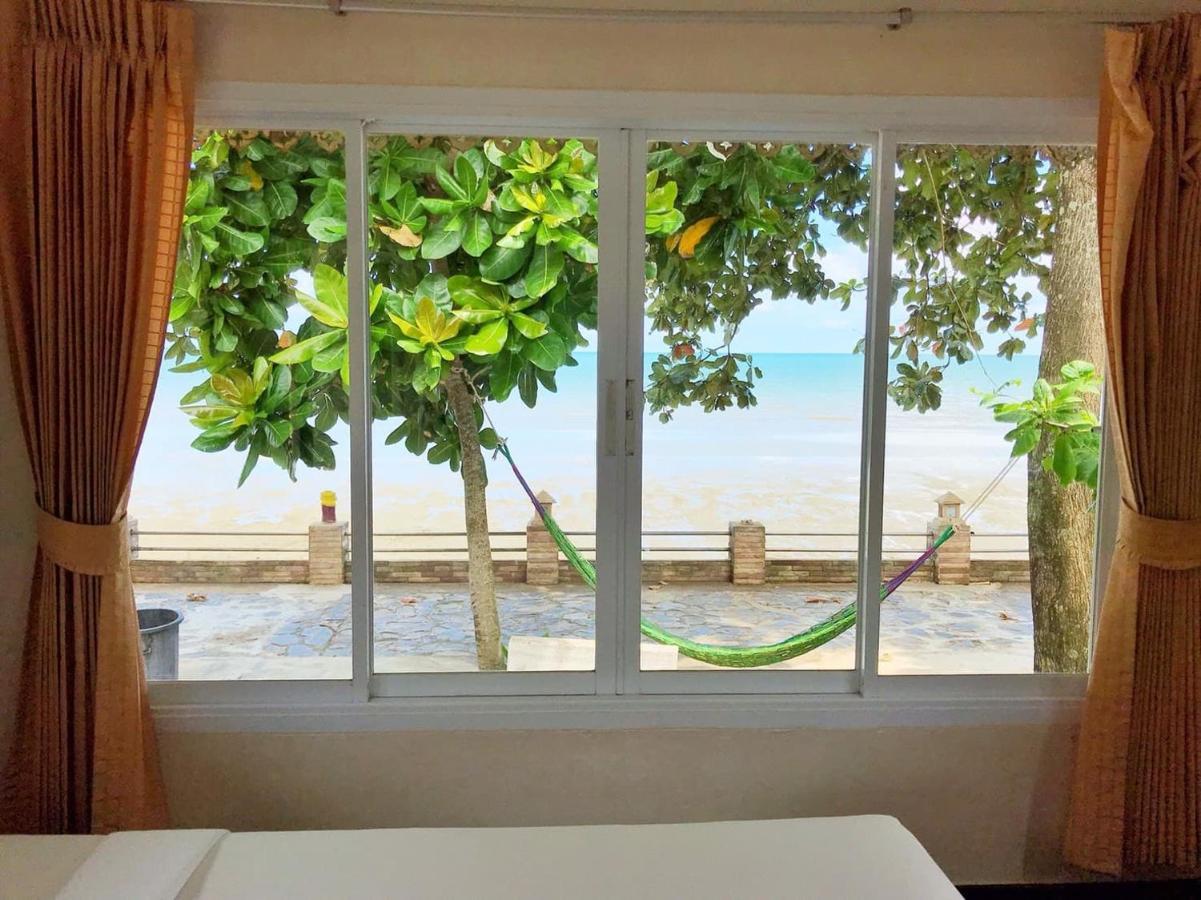 The Iris Resort Chao Lao Beach Exteriör bild